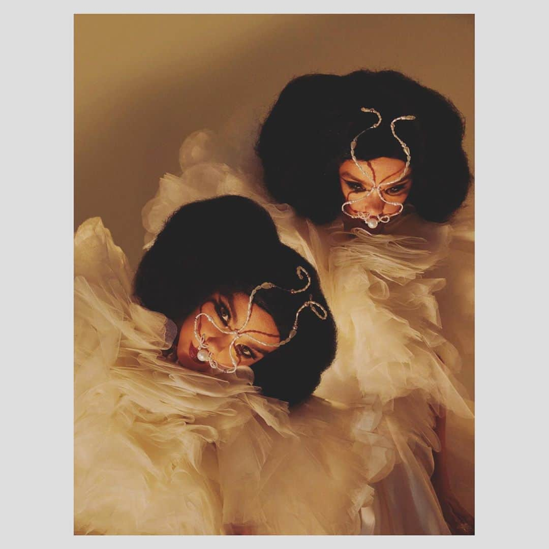 マート・アラスさんのインスタグラム写真 - (マート・アラスInstagram)「BJORK & ARCA for @i_d」10月21日 20時37分 - mertalas