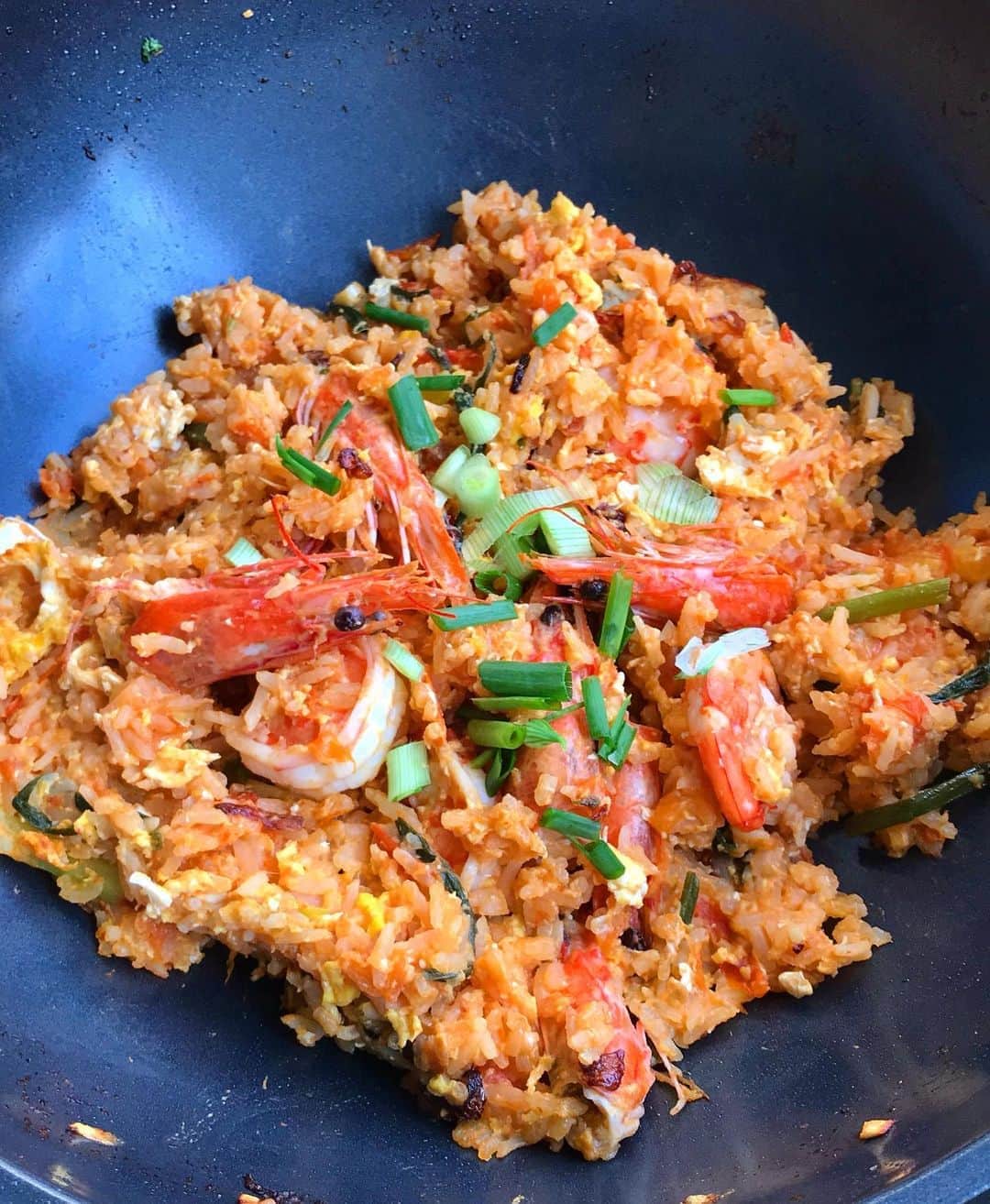 Li Tian の雑貨屋さんのインスタグラム写真 - (Li Tian の雑貨屋Instagram)「Simple homecook seafood “fried rice” 🦞 to end off the mid-week! Not exactly perfect but looking forward to experiment with more dishes in the days to come~   • • • • #dairycreamkitchen #singapore #dinner #igersjp #yummy #love #sgfood #foodporn #igsg  #instafood #gourmet #beautifulcuisines #onthetable #bonappetit #cafe #f52grams #chef #feedfeed #homecook #stayhomesg #seafood #friedrice #グルメ #料理」10月21日 20時41分 - dairyandcream