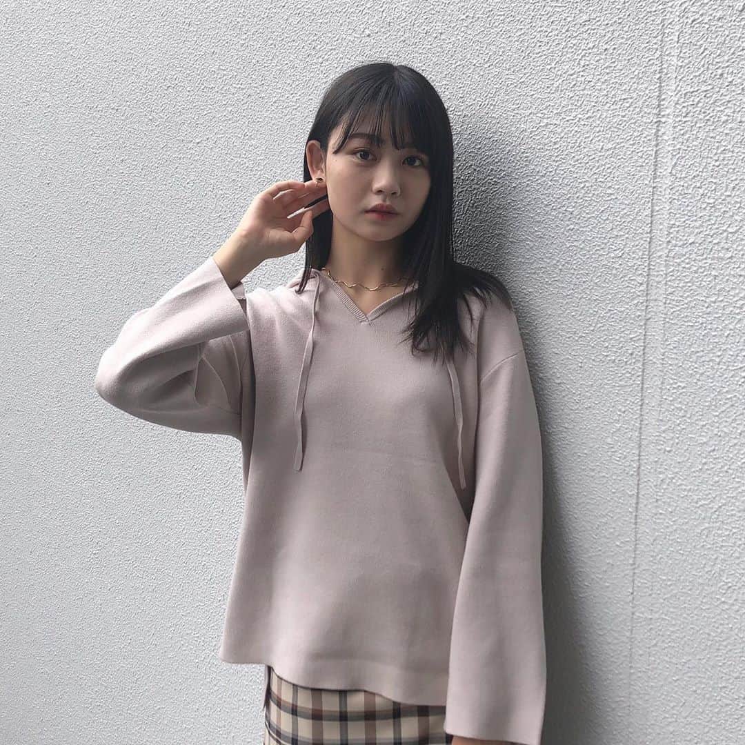 安村真奈のインスタグラム：「着回し力抜群のチュニック💫 カジュアルすぎず可愛くてお気に入りです~ ！  #gu_for_all  #GUstyle #gupr #チュニック #スウェットライクフーディニットチュニック」
