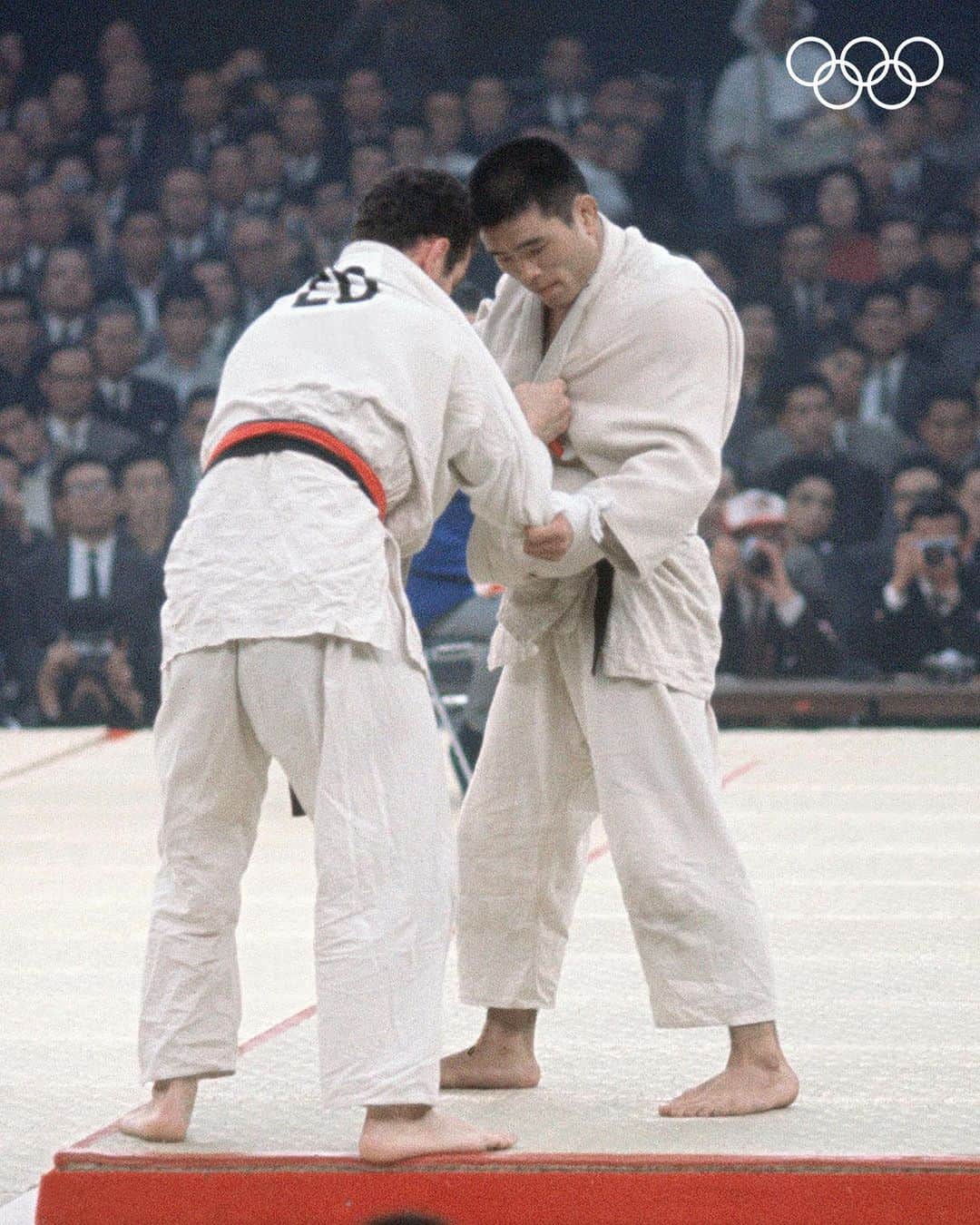 国際オリンピック委員会さんのインスタグラム写真 - (国際オリンピック委員会Instagram)「56年前の今日、 #Tokyo1964 柔道男子中量級で岡野功さんが金メダルを獲得🥇  #Olympics #Judo #OTD」10月21日 20時58分 - gorin
