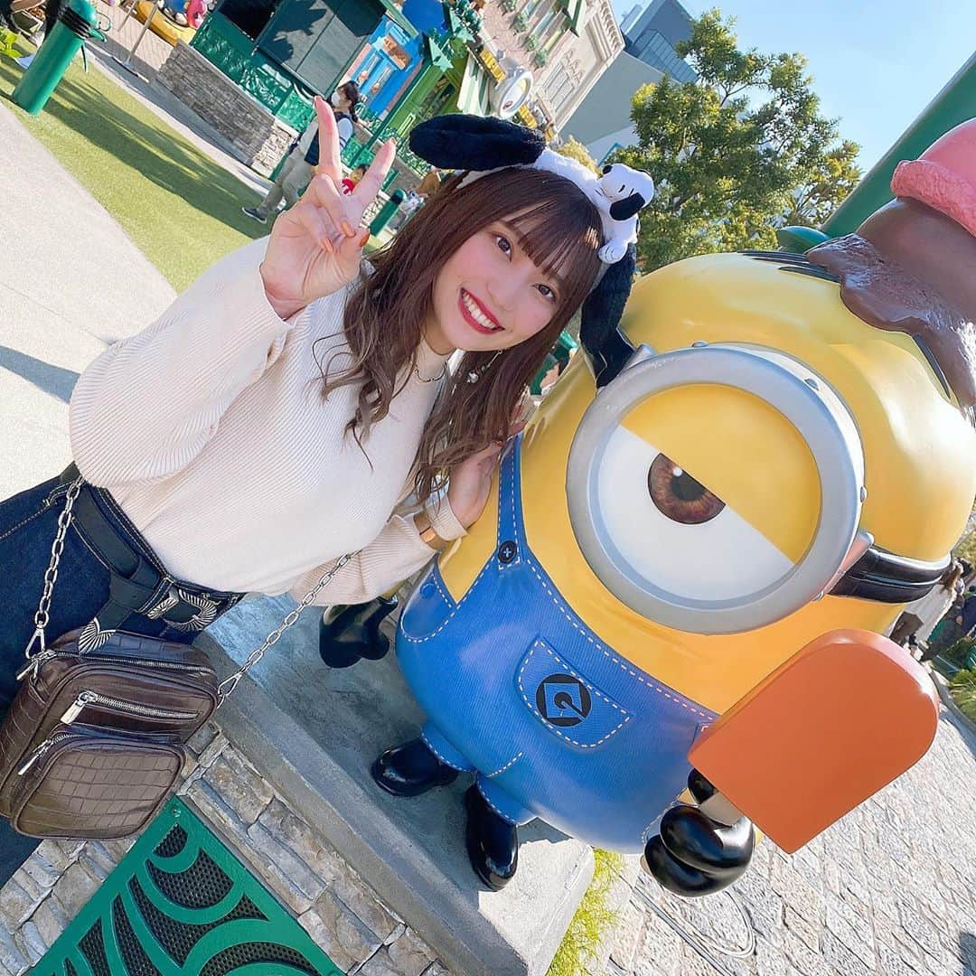 ゆいちょすのインスタグラム：「ユニバに行ってきたよ〜🥺⭐️ めっちゃ楽しかったし、ミニオン可愛すぎた🥺🥺🥺❤️ 写真撮ってくれてありがとう🥰」