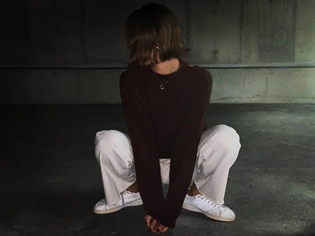 桑名利瑠のインスタグラム：「. . . 撮影会inお台場ありがとうございました！ 寒い中来てくれてありがとう😢✨ たのしかった！ . . . #fashion #followforfollowback #followｍe #l4l #code #instalike #instafashion #instapic #photo #photooftheday #makeup #outfit #outfitoftheday #selfie #ポートレート #お台場 #東京ダイバーシティ #ポートレート #ボーイッシュ #カジュアル #ベージュコーデ #evris #murua #ショートボブ #外ハネ #adidas」