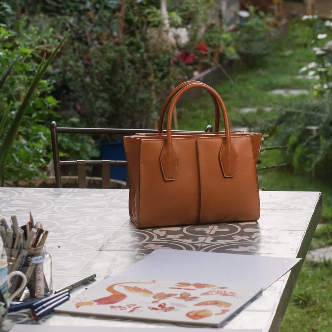 Instagram Tod s Holly