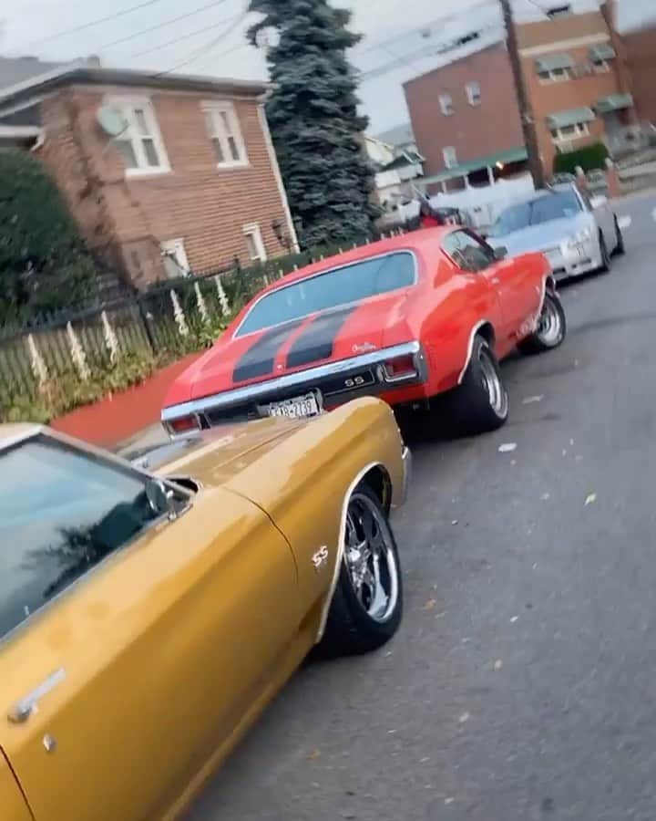 ファンクマスター・フレックスのインスタグラム：「Preparing for Ride with FunkFlex 2021! Powered by @dodgeofficial Digital / TV Working on a few machines for several celebrities! We not playing at all! @inflexwetrust films / records! Pow! @cmb.collision x @sixtwelveautoworx WHOS YOUR FAVORITE ARTIST?」