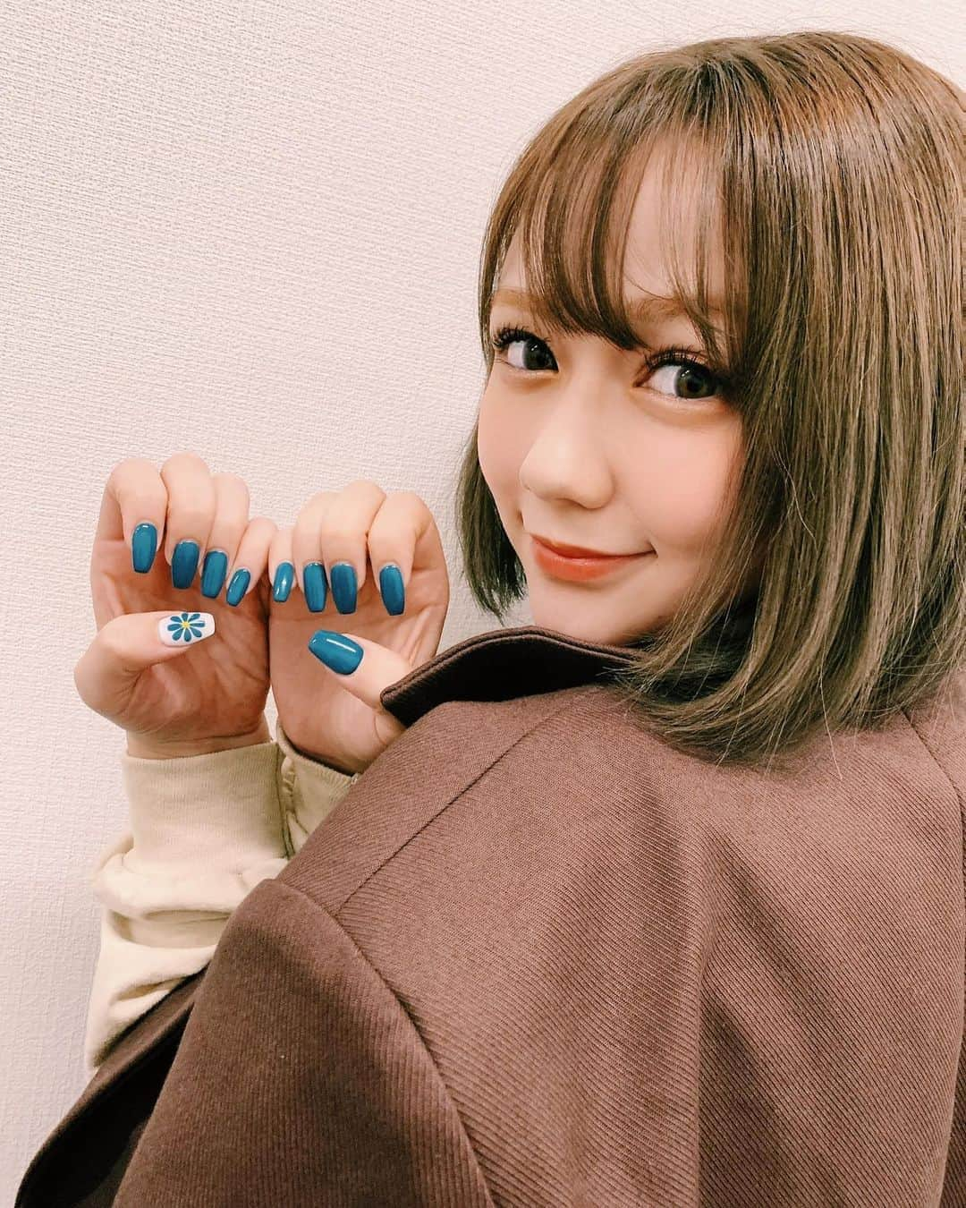 村重杏奈さんのインスタグラム写真 - (村重杏奈Instagram)「ネイルもマツパもしたし 髪も綺麗にした！ 今無敵🎃かわいい！」10月21日 21時31分 - hktanna4848