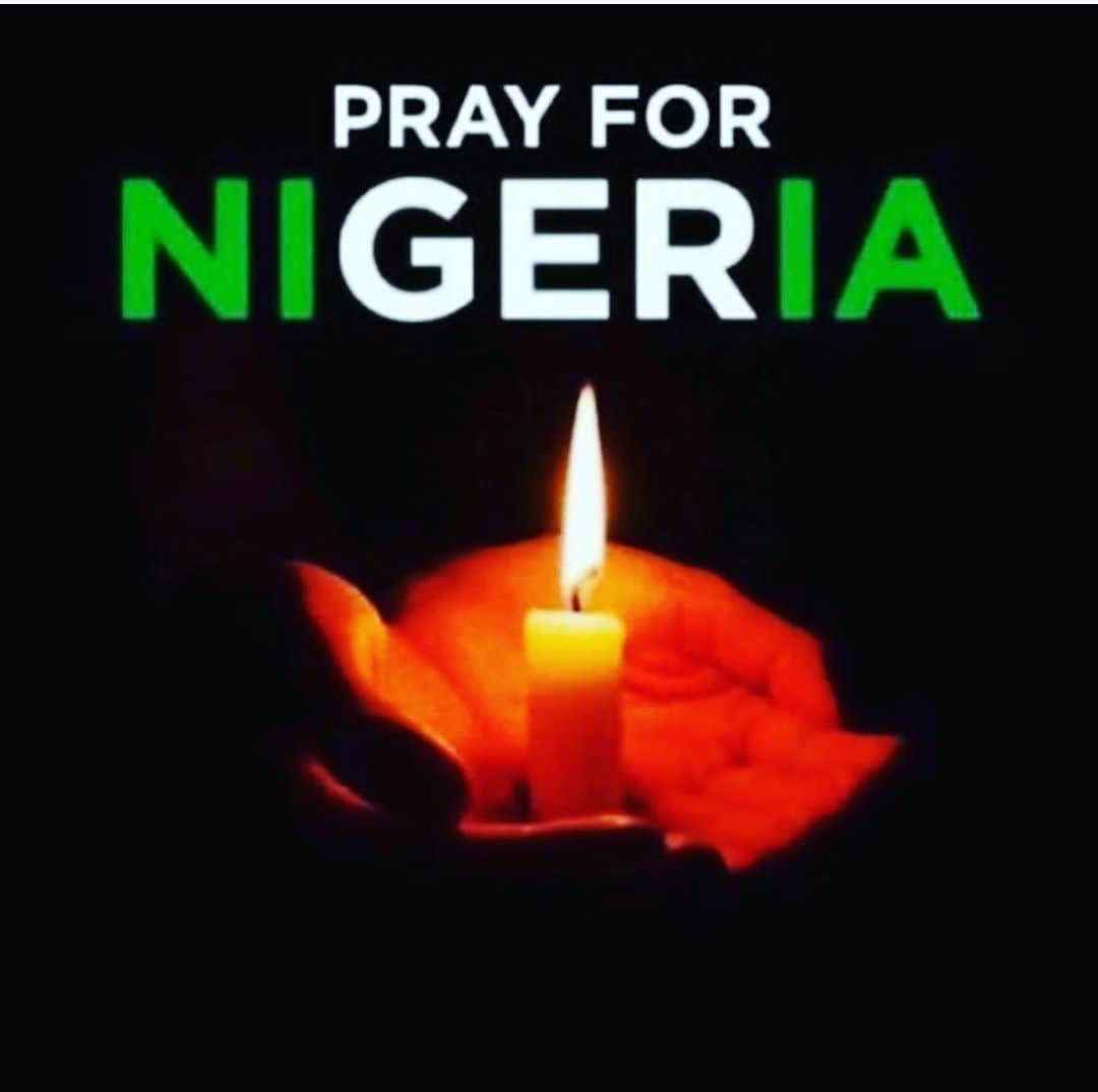 トニー・イエイヨーのインスタグラム：「#endsars 🙏🏿🙏🏿🙏🏿」