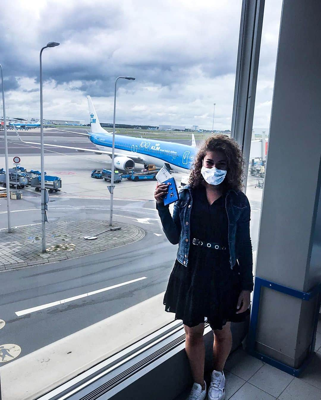 KLMオランダ航空さんのインスタグラム写真 - (KLMオランダ航空Instagram)「We understand that people might be hesitant about flying. Since hearing and seeing the experiences of others could help create a better image as to what travelling is currently like, we're looking for people who've recently flown with us and are willing to share their travel story and photographs with our community. Check our stories to see how you can join! #KLM 📸 by @annesaffia」10月21日 21時43分 - klm