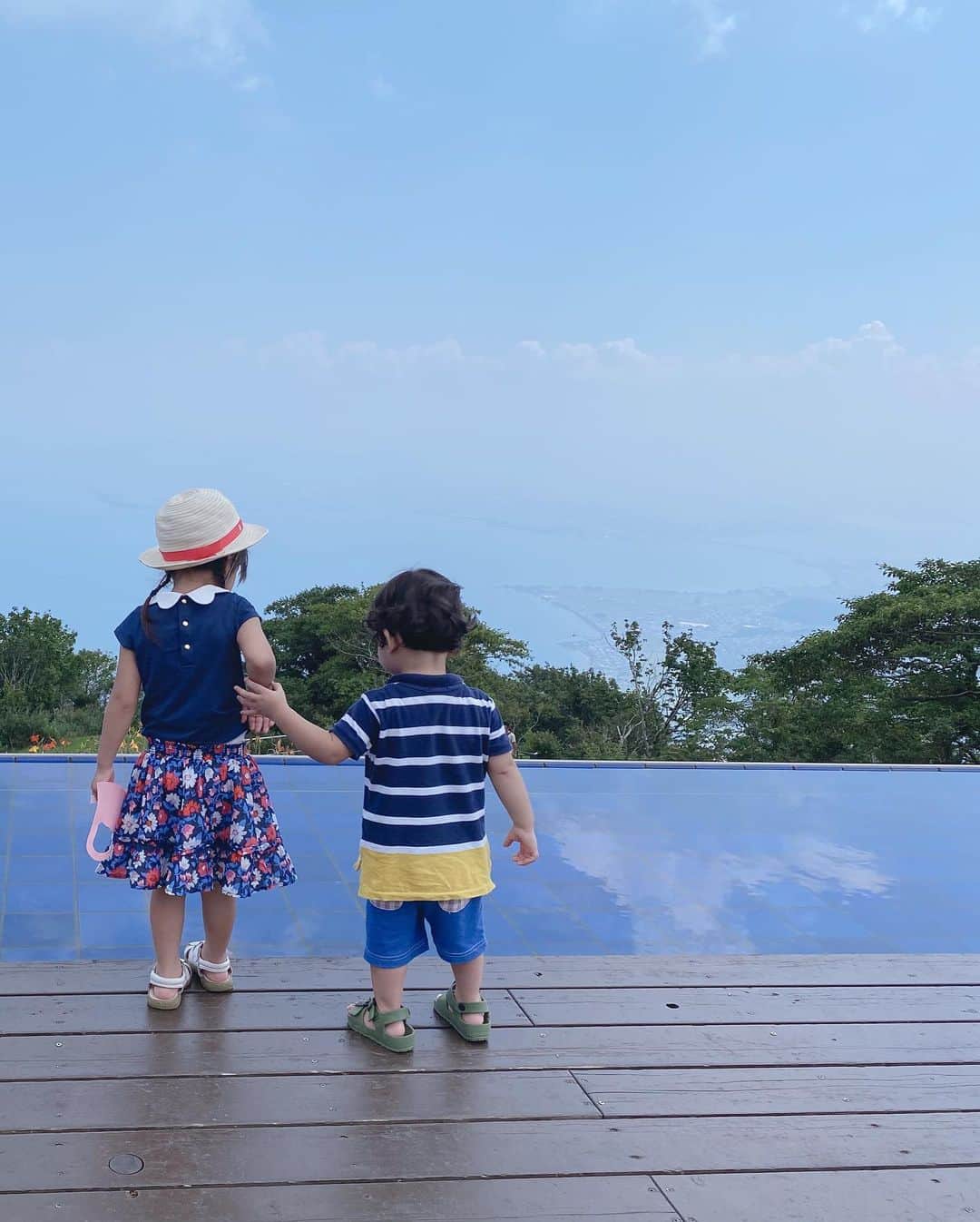 右田里沙(木村里沙) のインスタグラム：「琵琶湖テラス💗 遊ぶ所いっぱいあって楽しかった💗 平日人少なくて写真たくさん撮れた☺️☀️」