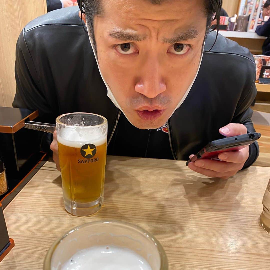 黒澤正徳さんのインスタグラム写真 - (黒澤正徳Instagram)「茨城放送  コメントありがとうございました。  そのあと FMぱるるん  ラジオをはしご🍷🍷🍷」10月21日 21時53分 - kuro_chan79