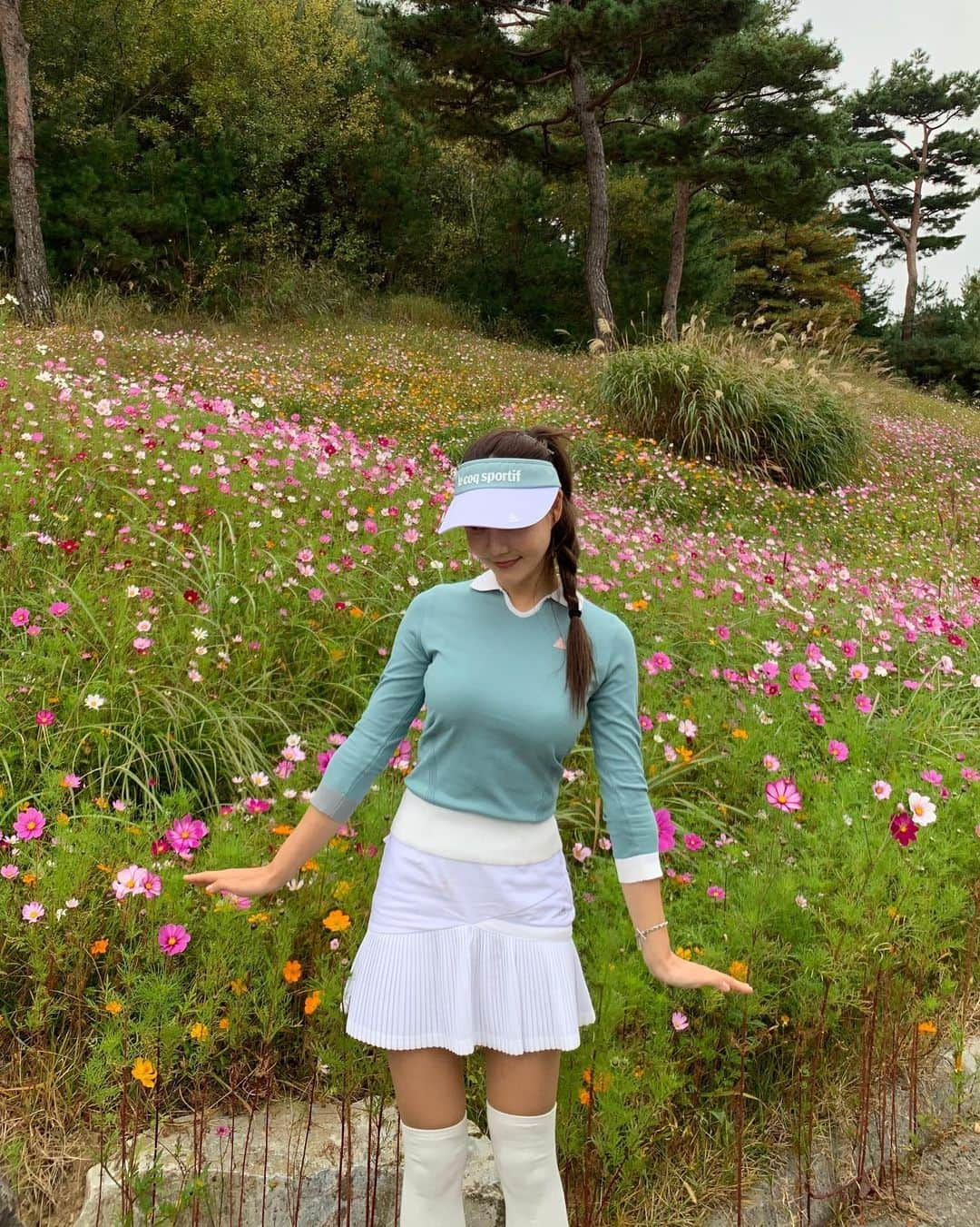 チェ・スルギさんのインスタグラム写真 - (チェ・スルギInstagram)「.  자꾸  꽃이 죠아져서 큰일이다  🌺🌸🌼  . . . @lecoqgolf_kr  #르꼬끄골프」10月21日 21時55分 - angel9028