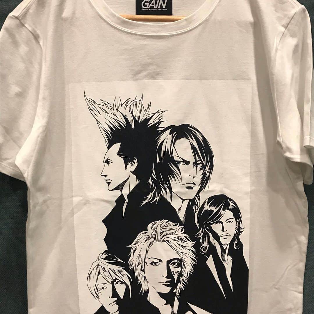 今井寿さんのインスタグラム写真 - (今井寿Instagram)「#上條淳士×BUCK-TICK #コラボレーション #Tシャツ #上條淳士 #TO-Y #SEX #ユキ #ナツ #ヒガ #今井寿 #imaihisashi #bucktick #bt #peace #✌🏻 #🌈🌈🌈🌈🌈🌈🌈 #アブラカダブラ #ABRACADABRA #🔮🙏🏻 #御守り」10月22日 7時51分 - bucktick_imai