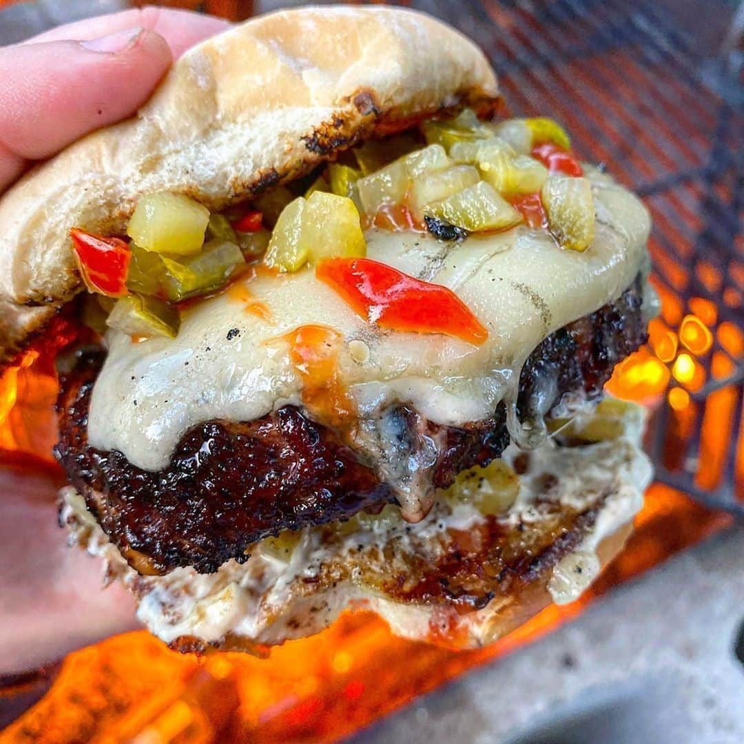 Flavorgod Seasoningsさんのインスタグラム写真 - (Flavorgod SeasoningsInstagram)「Bacon and cheddar burger seasoned with @flavorgod garlic lovers topped with @sargentocheese Swiss cheese, @auntmilliesbread artisan style buns, and @mtolivepickles deli style relish 😮 by @platesbykandt⁠ -⁠ Add delicious flavors to your meals!⬇️⁠ Click link in the bio -> @flavorgod  www.flavorgod.com⁠ -⁠ Flavor God Seasonings are:⁠ ➡ZERO CALORIES PER SERVING⁠ ➡MADE FRESH⁠ ➡MADE LOCALLY IN US⁠ ➡FREE GIFTS AT CHECKOUT⁠ ➡GLUTEN FREE⁠ ➡#PALEO & #KETO FRIENDLY⁠ -⁠ #food #foodie #flavorgod #seasonings #glutenfree #mealprep #seasonings #breakfast #lunch #dinner #yummy #delicious #foodporn」10月22日 8時01分 - flavorgod