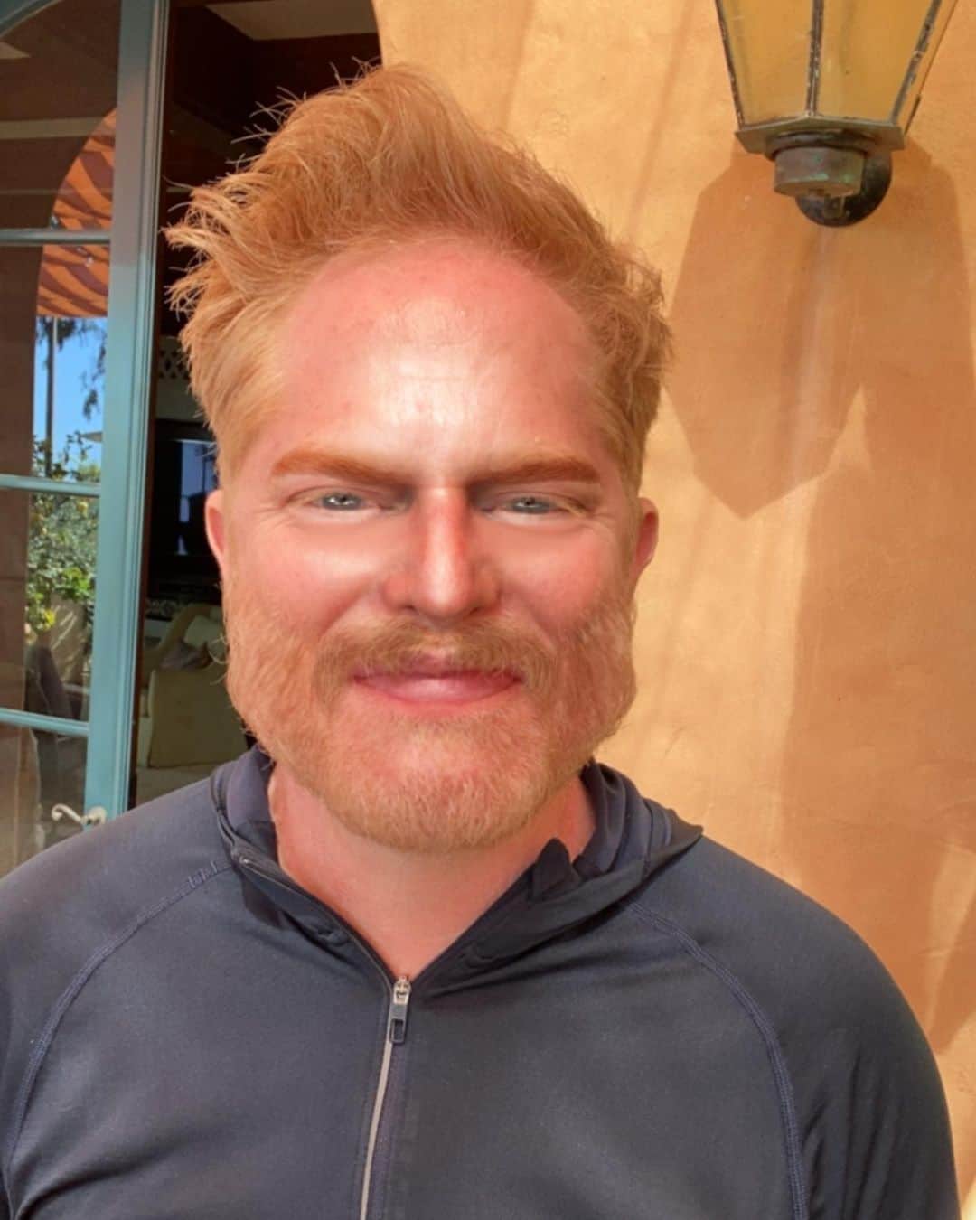 ジェシー・タイラー・ファーガソンのインスタグラム：「this is our relaxed face #nofilter」