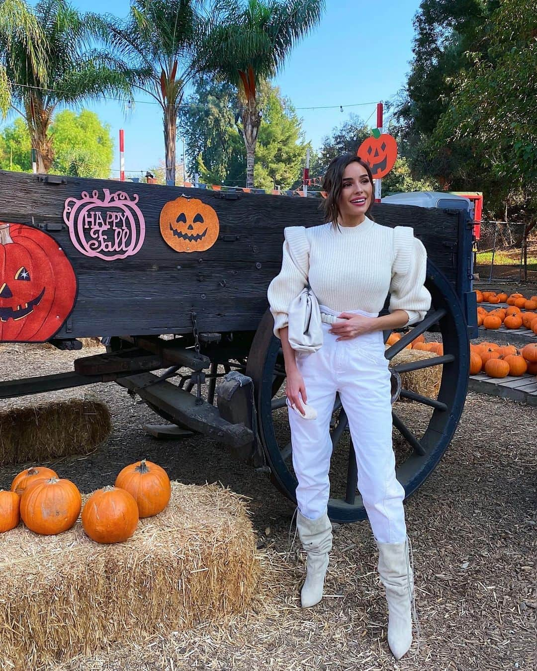 オリビア・カルポさんのインスタグラム写真 - (オリビア・カルポInstagram)「Pumpkin spice and everything nice」10月21日 23時53分 - oliviaculpo