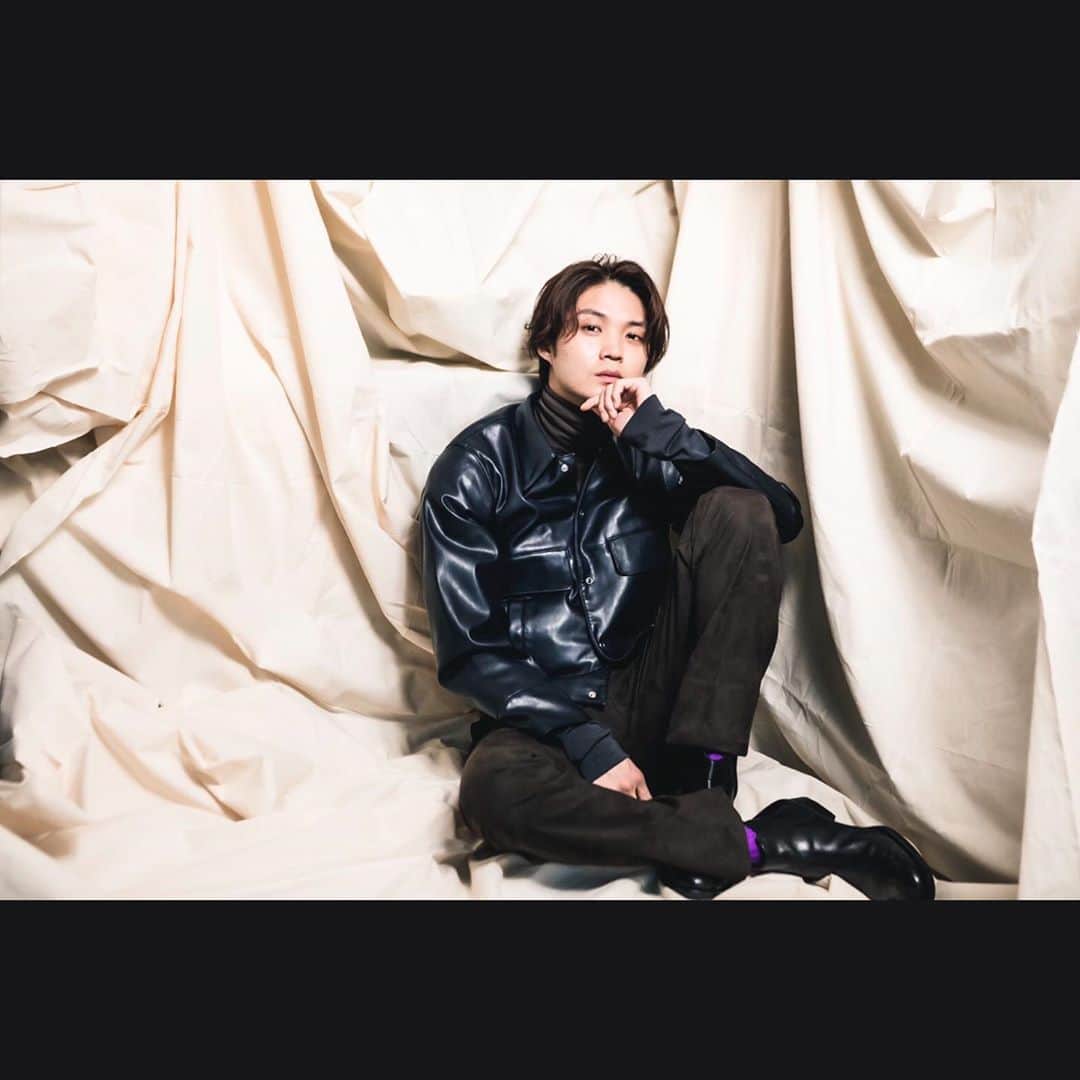 磯村勇斗のインスタグラム：「.  awesome! Vol.38  10月22日発売  photo コザイリサさん」