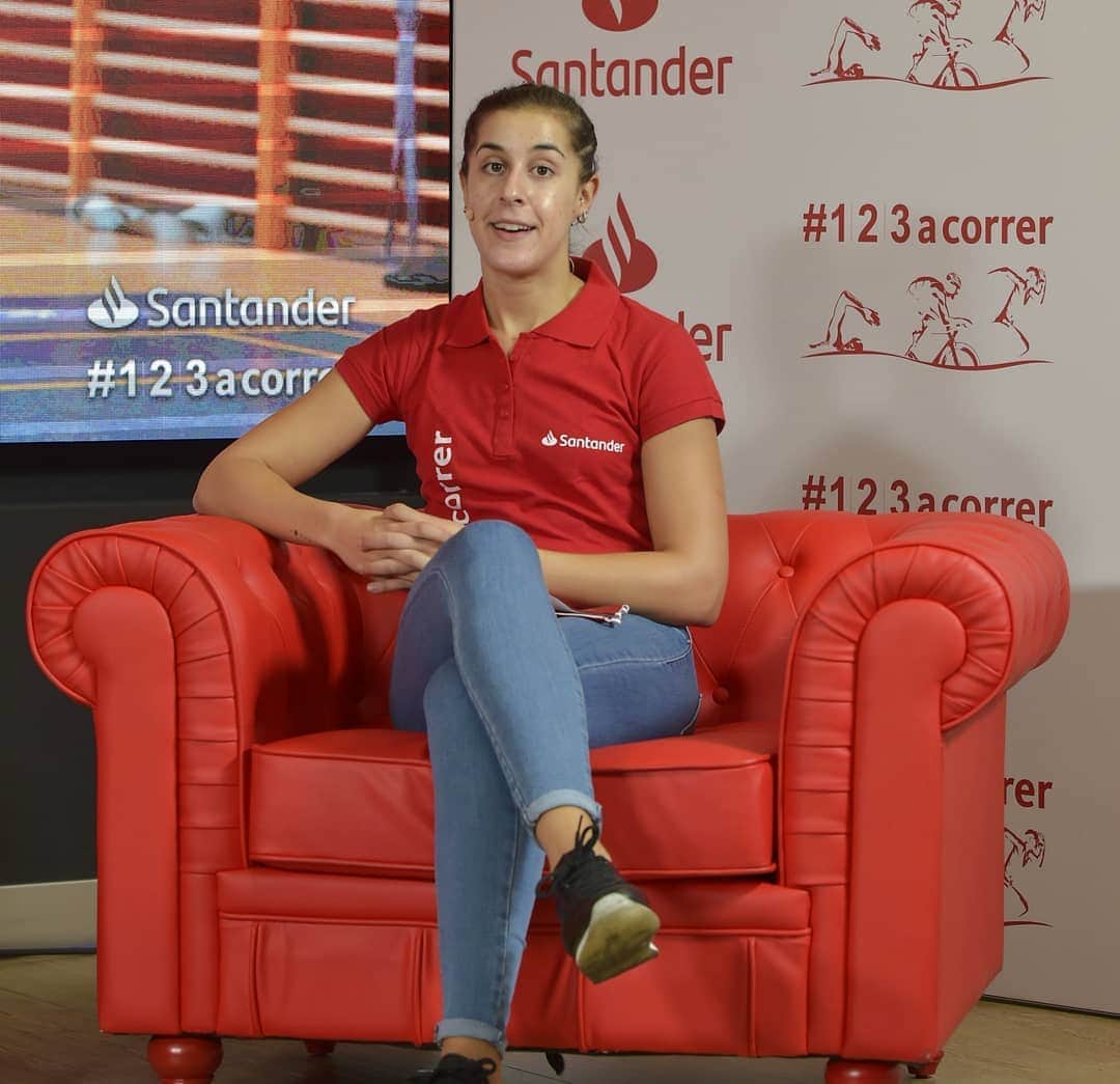キャロリーナ・マリンのインスタグラム：「Preparada para el futuro! Siempre es un placer estar con vosotros 😘❤️ @santander_es @123acorrer  Ready for the future! Always a pleasure to be with you 😘❤️ #SantanderTalksCarolina」
