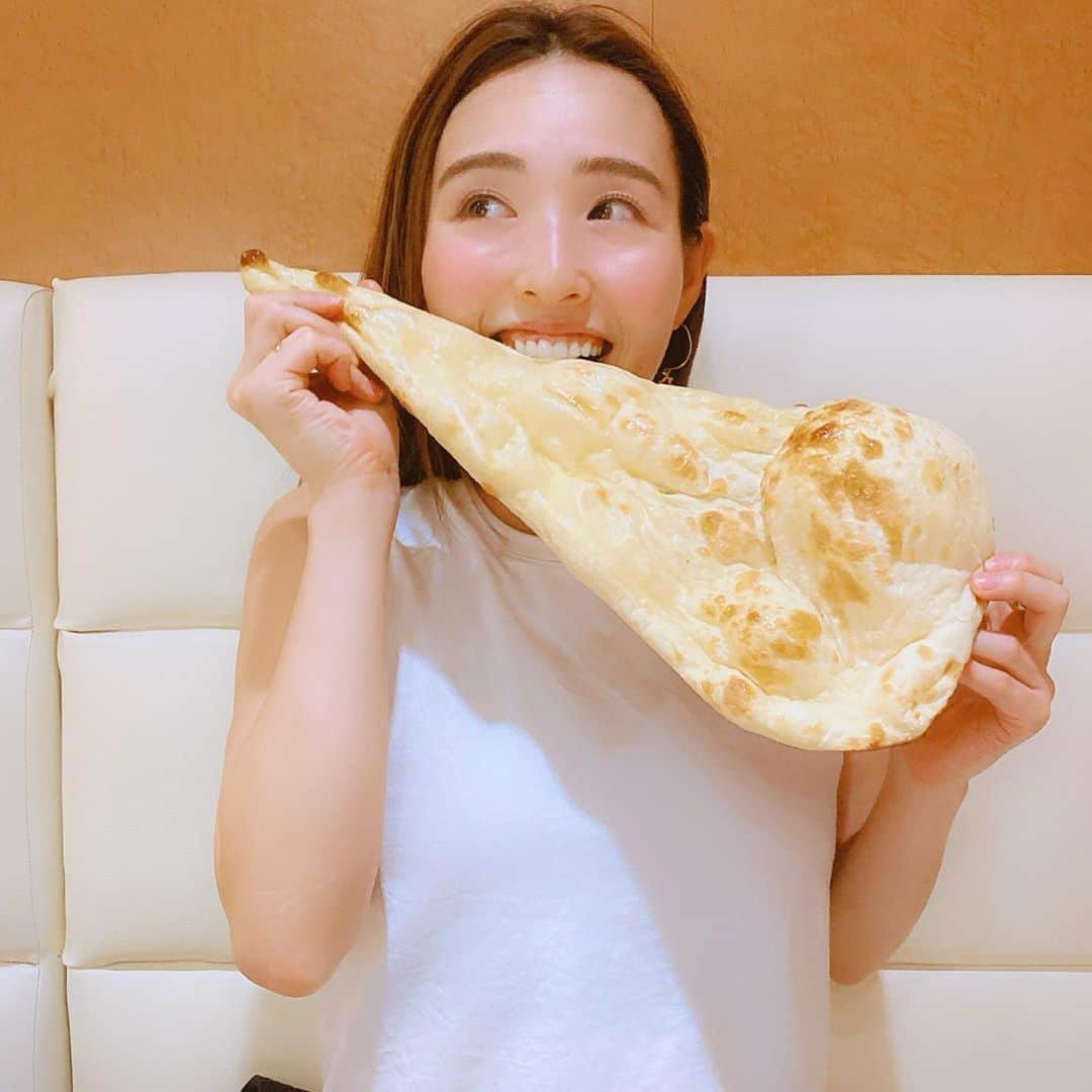 齊藤家澄さんのインスタグラム写真 - (齊藤家澄Instagram)「の後のナン(∩^o^)⊃━━━━━☆👲🏽🍛🧡.*･｡  定員さんめちゃくちゃ話してくれたけど、 80パーセントわかんなかった😆💓  #西新商店街 #ランチ #ランチっち  #👲🏽 #🍛  #カレー #ナン #リーズナブル #😆🧡 破壊と再生の神様のお店💜😙🌈🎶😜 カキ小屋まだやのぉ✨」10月22日 0時42分 - kanchi_w