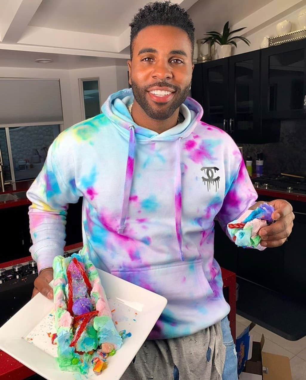 Blonde Saladさんのインスタグラム写真 - (Blonde SaladInstagram)「@jasonderulo spent more than 112k dollars at @catch to celebrate Savage Love international success on Billboard!!🥳💸 LINK IN BIO to watch the video of that night!  #theblondesalad #jasonderulo #savagelove」10月22日 0時51分 - theblondesalad