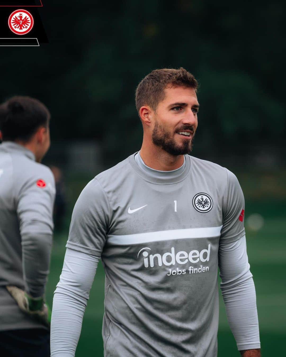 アイントラハト・フランクフルトさんのインスタグラム写真 - (アイントラハト・フランクフルトInstagram)「at work... ✌️ • • #sge #eintracht #frankfurt #eintrachtfrankfurt」10月22日 0時54分 - eintrachtfrankfurt