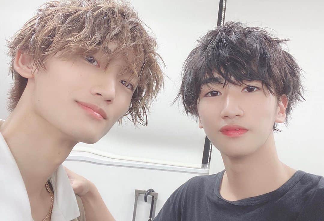 のインスタグラム：「ふうくんの曲の｢never end love story」 を聴きながら眠ります😴 おやすみ😚 windyちゃん😌」