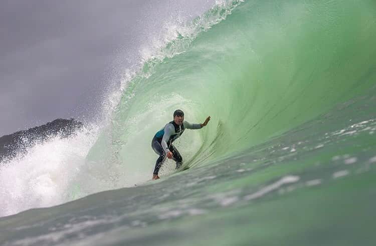 ミグエル・プッポのインスタグラム：「Um registro do surf de ontem cedo🙏🙌 (📷: @renatotinoco )」