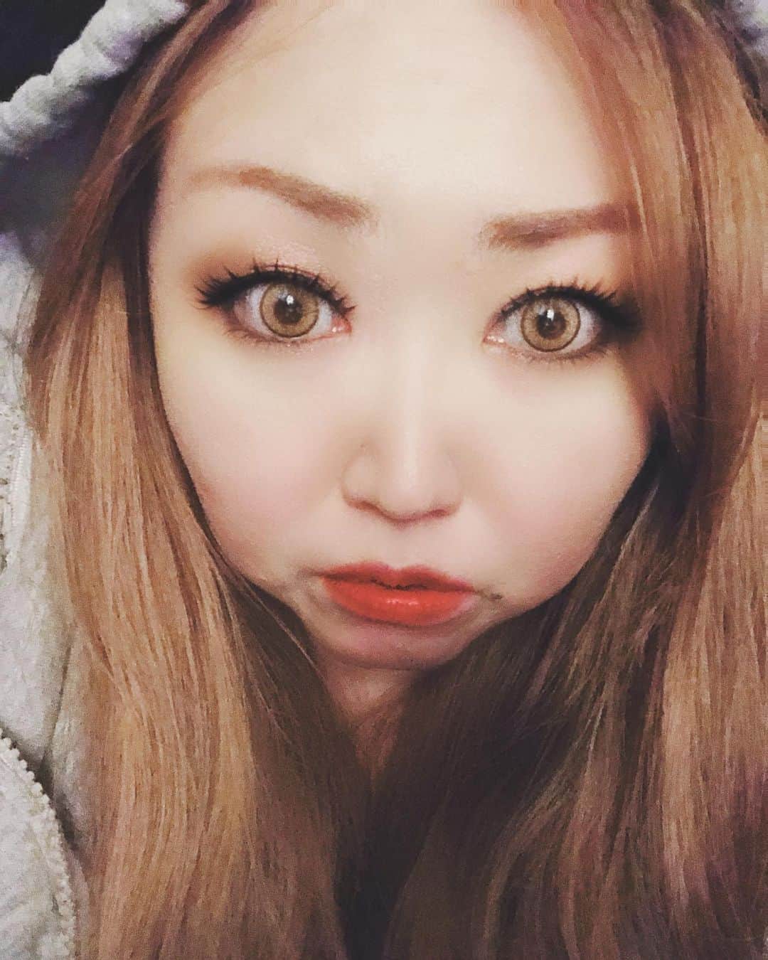 のインスタグラム：「今日はちゃんとメイクして、ヒールはいて、インタビューへいってきたよ！ 発売なったらお知らせさせていただきます。  #av #風俗嬢 #熟女 #インタビュー #発売したら買ってください」