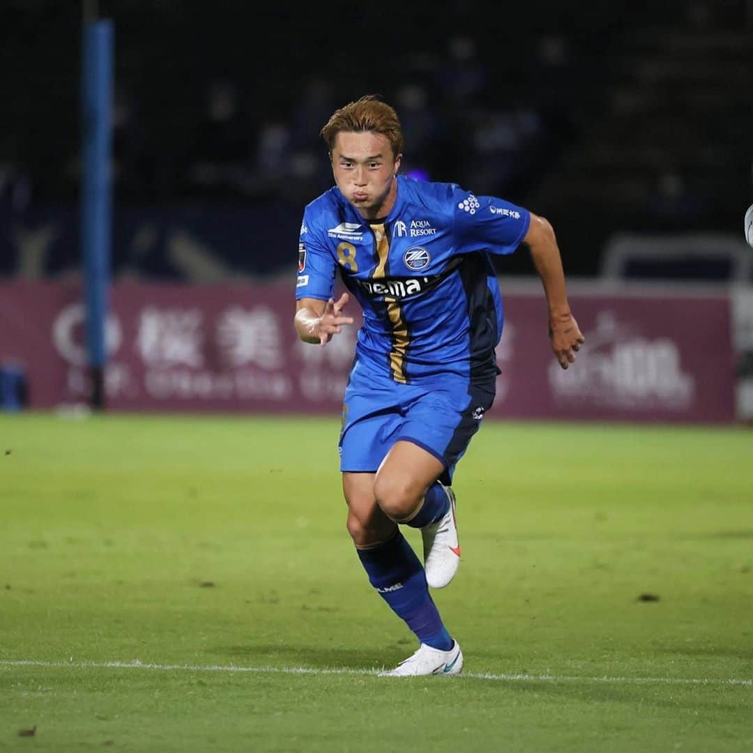 FC町田ゼルビアさんのインスタグラム写真 - (FC町田ゼルビアInstagram)「フォトギャラリー📸⚽️ ﻿ △ 町田 0 - 0 福岡 ﻿ #秋元陽太 #吉尾海夏 #ジョンチュングン #佐野海舟 #平戸太貴 #髙江麗央 #水本裕貴 #小田逸稀  #井上裕大 #酒井隆介  #FC町田ゼルビア #zelvia #Jリーグ #サッカー #スポーツ #soccer #football #JLeague #町田﻿ #町田GIONスタジアム」10月22日 2時03分 - fcmachidazelvia