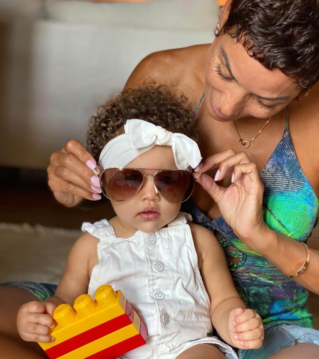 ニコール・ミッチェル・マーフィーさんのインスタグラム写真 - (ニコール・ミッチェル・マーフィーInstagram)「Our kids learn from watching us. Teach them to eat to nourish their bodies. Healthy starts from within. #healthiswealth #yfoy #everydayconfidence #grandbaby #evie #nicolemurphy #purelove」10月22日 1時59分 - nikimurphy