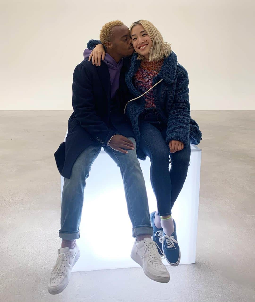 Ai Shimatsuさんのインスタグラム写真 - (Ai ShimatsuInstagram)「GAP Holiday 2020 • We are dreaming of a future with more love. 💙  #gap #holiday #campaign #withmyboyfriend」10月22日 2時07分 - aishimatsu