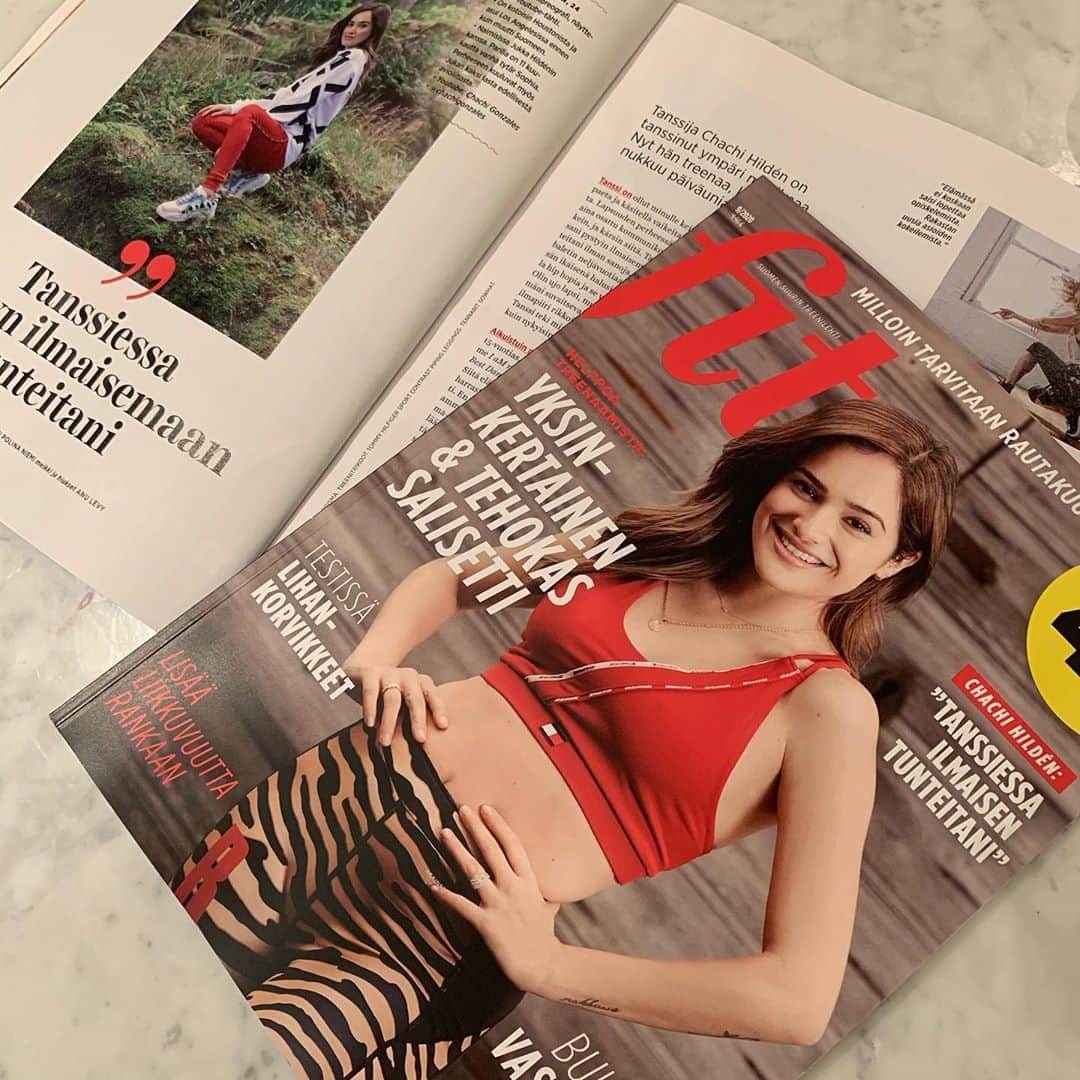 チャチー・ゴンザレスのインスタグラム：「So dang excited! Did my first solo cover shoot here in Finland with @fitlehti ❤️ In this story I talk about my dance life and health 💃🏻 if you’re in finland...check it out! Thank you so much for having me @fitlehti 🤘🏼 📸: @elinasimonen  Makeup & hair: @anulevy」