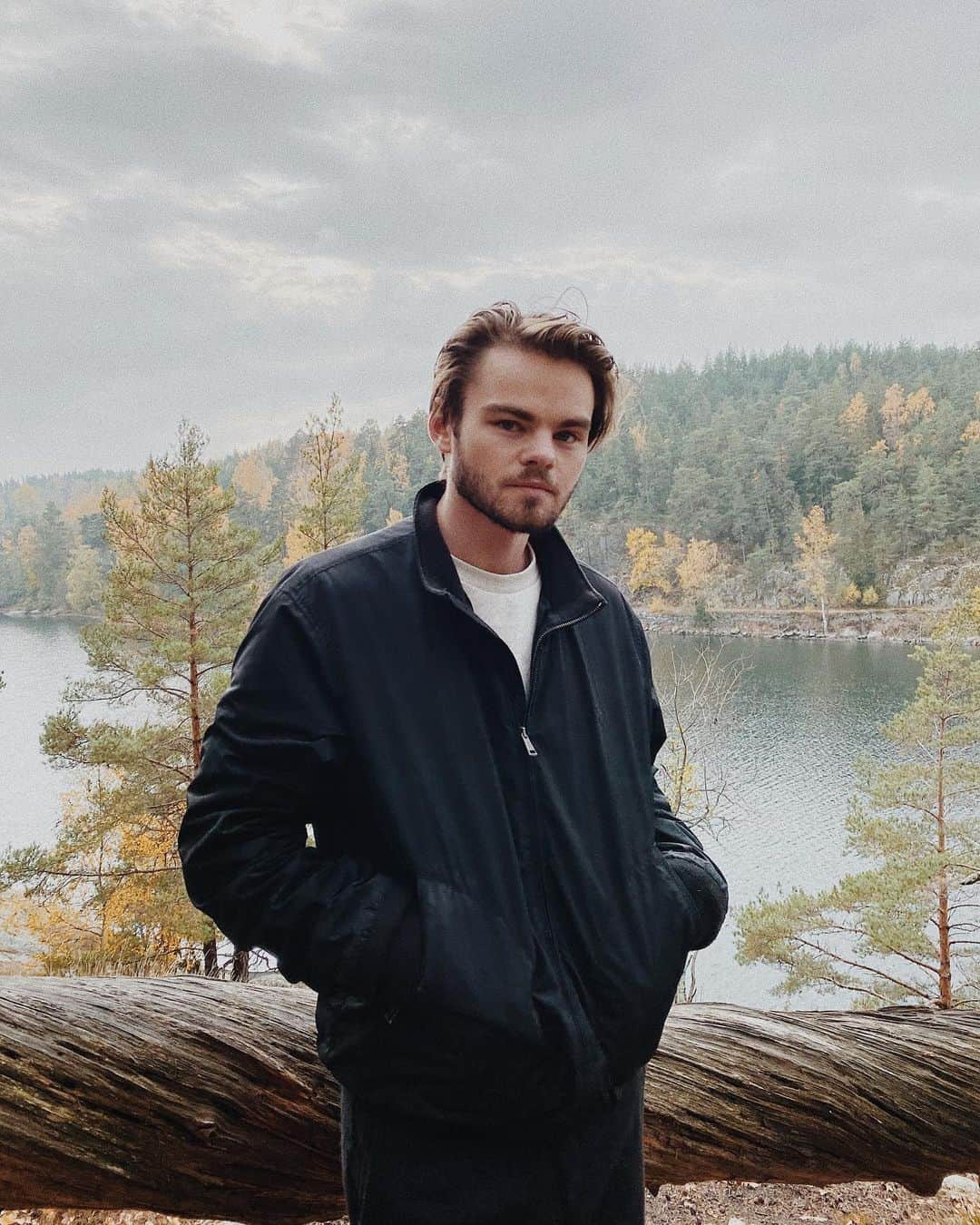 のインスタグラム：「🍁🍁🍁」