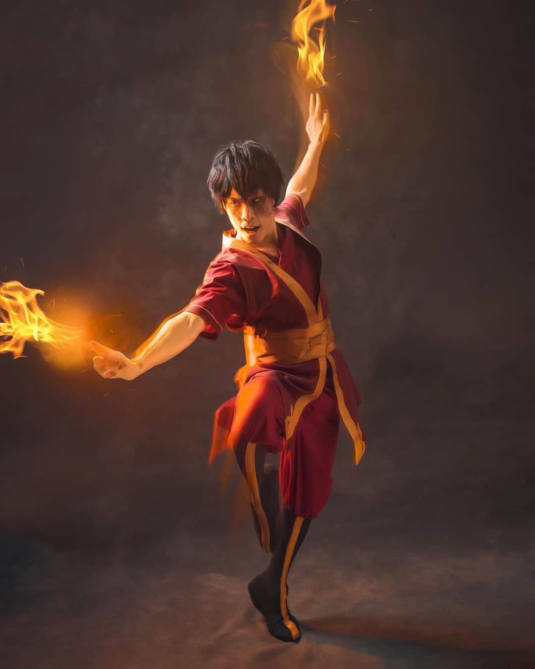 ユージン・リー・ヤンさんのインスタグラム写真 - (ユージン・リー・ヤンInstagram)「My name is Zuko. Son of Ursa and Fire Lord Ozai. Prince of the Fire Nation, and heir to the throne. 🔥 #Avatar #Halloween 🎃 Photos by @jdrenes  Makeup by @ariannachayleneblean  Costume by @kineticcosplay」10月22日 3時13分 - eugeneleeyang