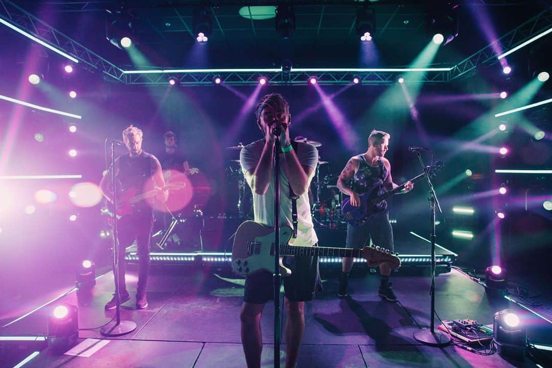 All Time Lowのインスタグラム：「Counting down the days until Friday... #BasementNoise」