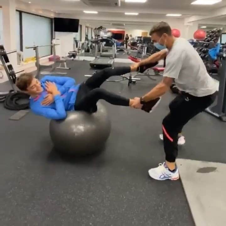 のインスタグラム：「You ok George?!  #Repost x @georgerussell63  #F1 #Formula1 #GeorgeRussell #PortugueseGP」