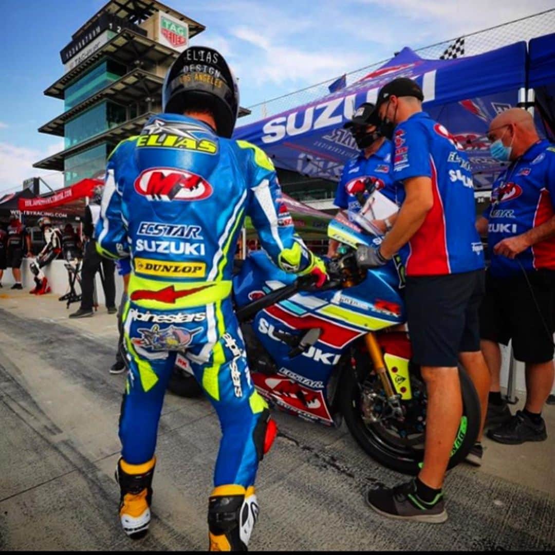トニ・エリアスさんのインスタグラム写真 - (トニ・エリアスInstagram)「I writing down this lines whitout any permition...just following my feelings and coming from the bottom of my heart!!!  The next weekend will be my last race with Suzuki Family!! Its been 5 years!!! What a Blast!!! We won a lot...32 wins, 60podiums, 1  championship...Its been amazing!!! To all staff of Suzuki Motor of America: HayasakiSan,Kerry Graever, Pat Alexander,Chris Wheeler. YoshimuraRacing: Don Sakakura,Yusaku Yoshimura. Team Hammer: John Ulrich & Chris Ulrich. To my Crewchiefs: DaisukeHashimoto,Dave Weaver. To all my mechanics, electronics, cordonators, chefs, truck drivers.  Through to best to the worst,through the joy and the pain...you guys been my family...Now my friends FOREVER. Thank You for listen me, To undestand me, to have all the patience of the world...to follow my instinct or crazy ideas...Im not easy but soon or later we achieved  what i wanted but always with your help and that made it really special!!!  Also to my strong team mates..my friends @rogerhayden95 @josh_herrin  @bobbyfong50  Maybe its the last race of my career..Maybe not!!!  It will depend of many things...Im still very hungry for wins and fight for championships but this time i’ll let the destiny and universe play and decide for me! Now Suzuki Family/ @team_hammer_inc let’s do the last one together!!! Thank you not only to support me this years of racing..  Im grateful for much more than that.. You guys gave me the opportunity of my life...Live in USA...Where i meet my wife,where we have 3 wonderful kids and beautiful things coming!!!  Love U!!❤️  Your Rider. Toni Elias #24.  @suzukicycles  @yoshimuraracing  @team_hammer_inc  @motoamerica」10月22日 4時40分 - tonielias24
