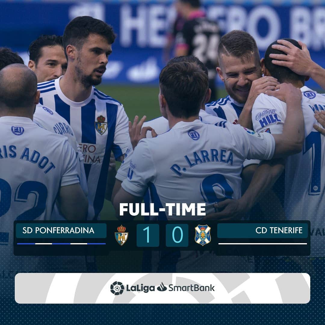 LFPさんのインスタグラム写真 - (LFPInstagram)「@rcdespanyol are on top of #LaLigaSmartBank! 🐦💙🔝  ¡El Espanyol de Barcelona sigue LÍDER de LaLiga SmartBank! 🐦💙🔝  #Espanyol #LaLiga #Football #Leaders」10月22日 6時34分 - laliga