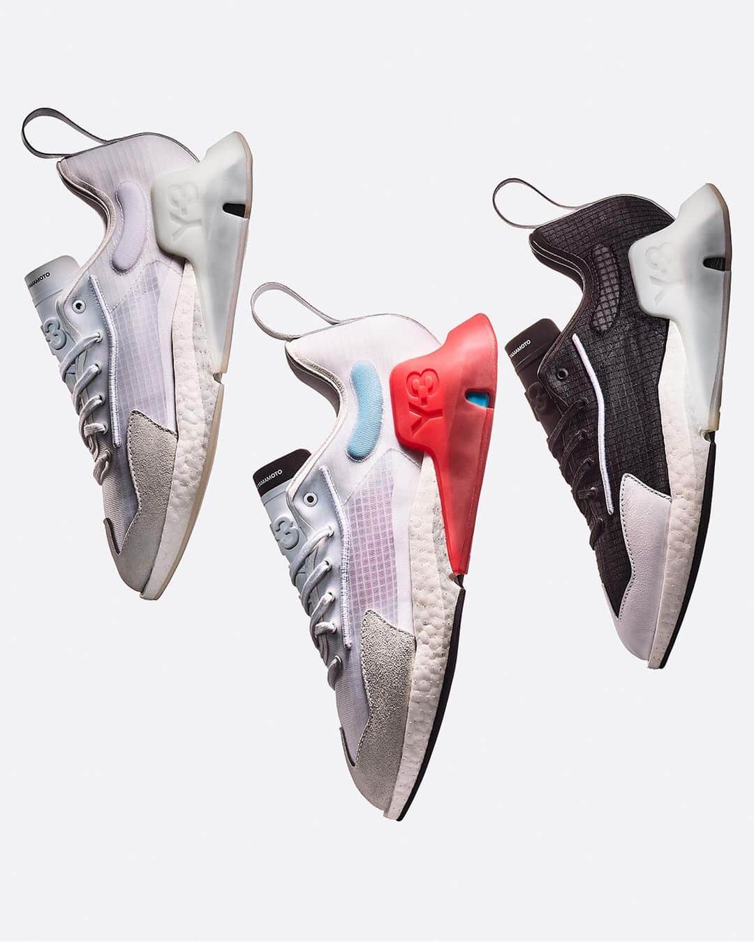 ワイスリーさんのインスタグラム写真 - (ワイスリーInstagram)「Introducing the Y-3 ORISAN.  Inspired by Y-3’s progressive approach to design, the silhouette is simultaneously striking and understated.  Available in three colourways from October the 29th, in-store and at adidas.com/y-3 --- #adidas #Y3 #YohjiYamamoto」10月22日 17時03分 - adidasy3
