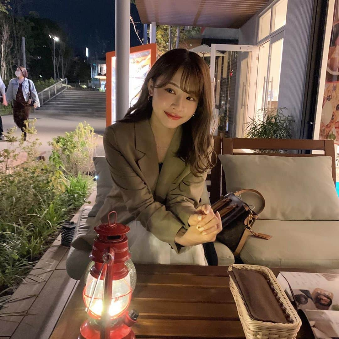 高木由梨奈さんのインスタグラム写真 - (高木由梨奈Instagram)「この時期の夜のテラスでご飯は最高〜🍴  韓国の通販で買ったジャケット大活躍🧥😳！  #テラスディナー #秋コーデ #イタリアン #秋 #eloisescafe」10月22日 17時04分 - yurina_takagi