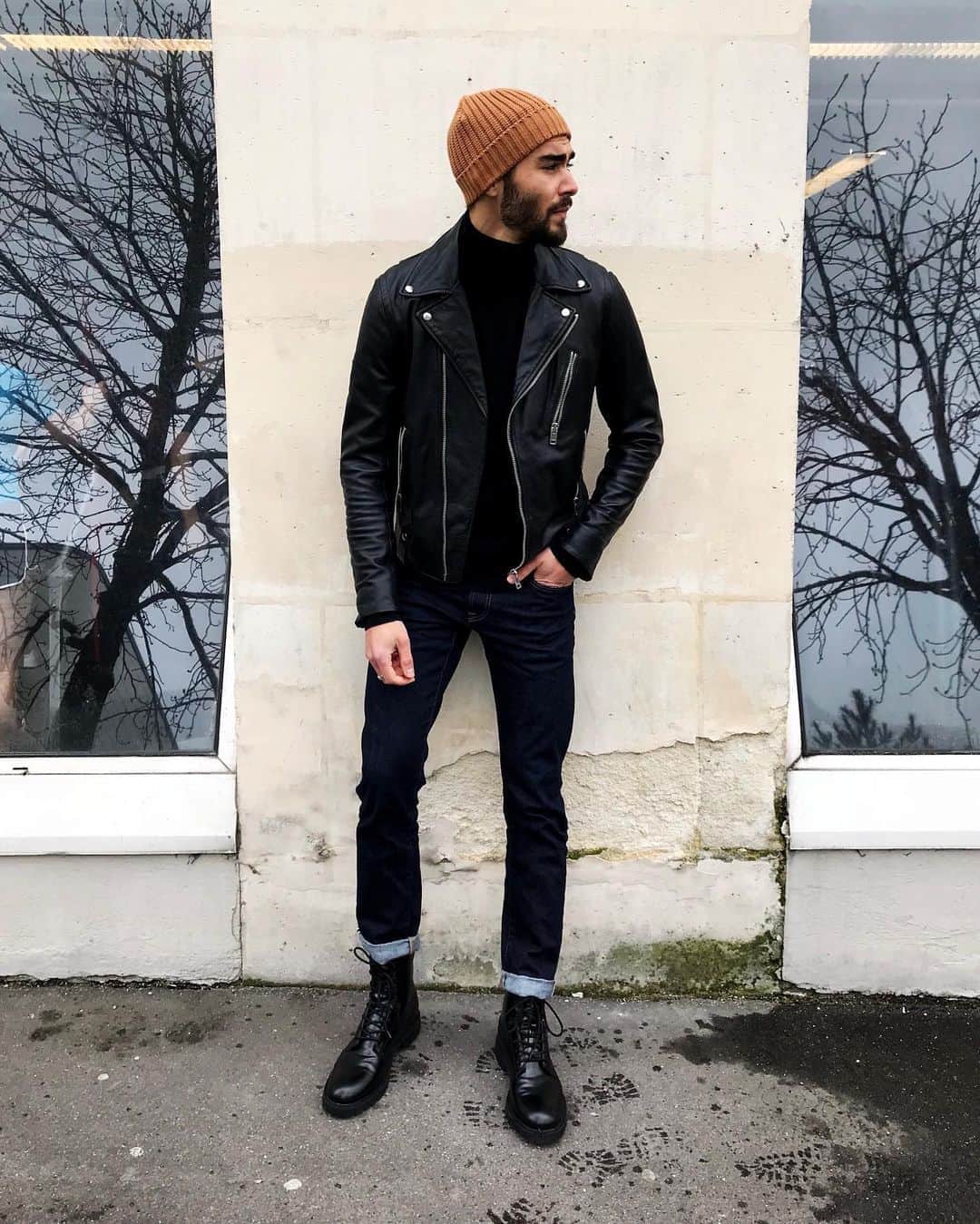 NICOLAS SIMOESのインスタグラム：「Biker look today 🔥」