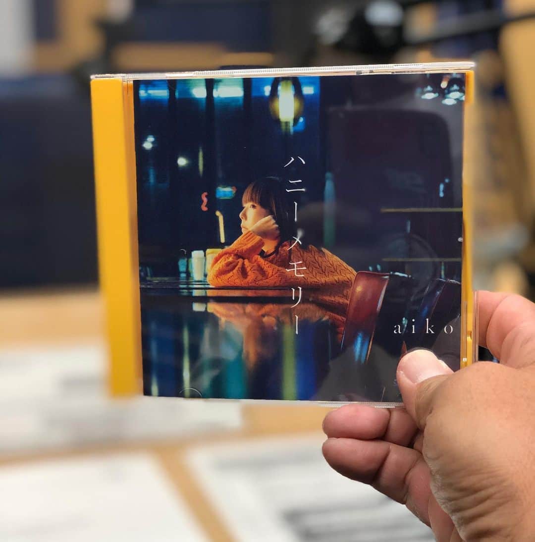 のインスタグラム：「aiko 新曲『ハニーメモリー』 せつないいね❤️  #aiko  #ハニーメモリー  #ハニーメモリーは泣く  #黒岩唯一」
