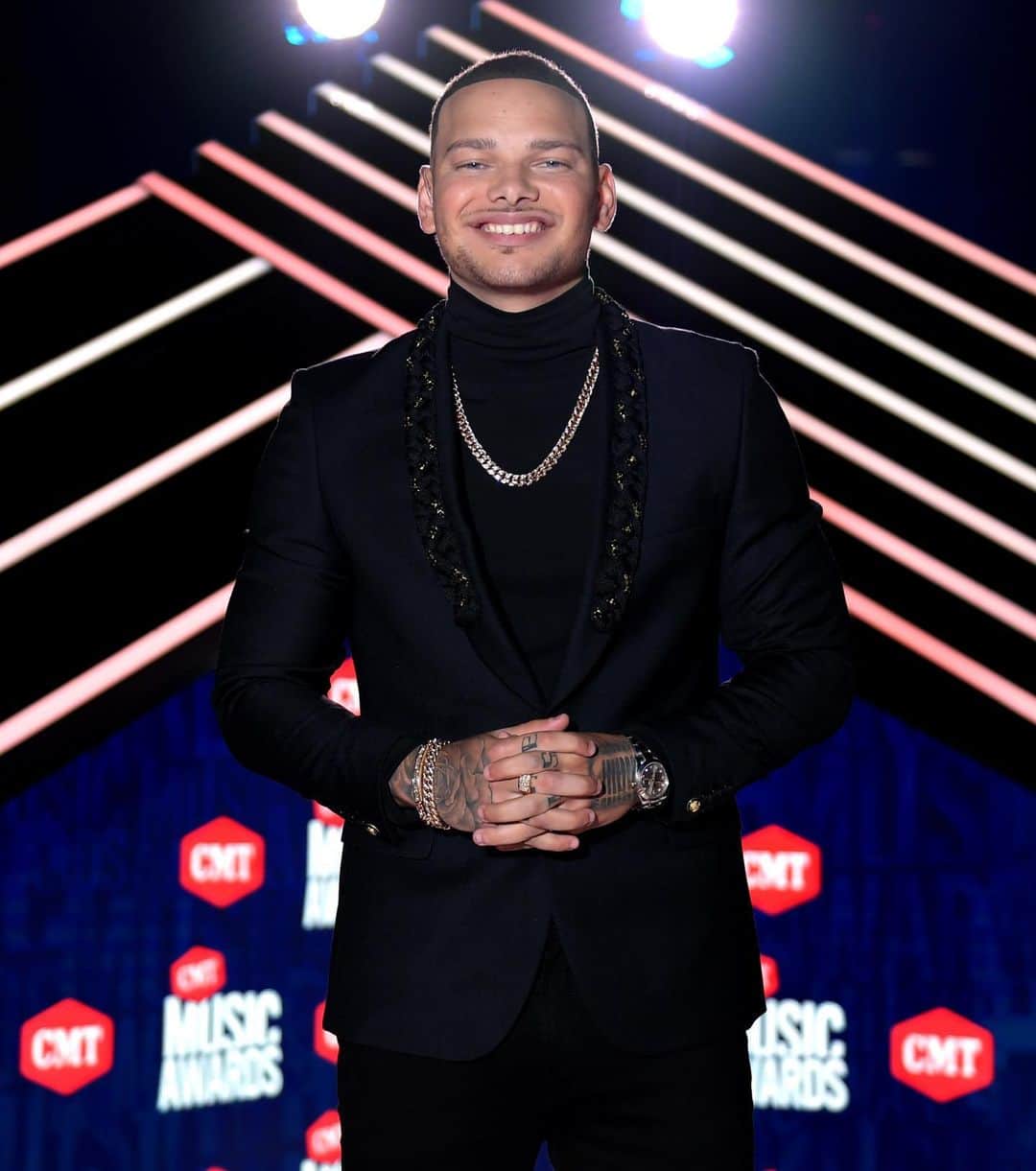MTVさんのインスタグラム写真 - (MTVInstagram)「So many cuties have arrived on the #CMTawards carpet, and my pop country loving heart is READY. Let’s do this, the show is on 🎶」10月22日 9時09分 - mtv