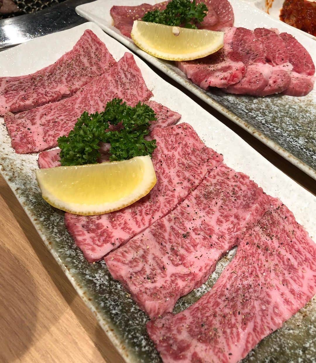 甘糟記子さんのインスタグラム写真 - (甘糟記子Instagram)「火曜日、もうすぐマルタへ行ってしまうお友達に会いに浅草へ(o^^o)  みんなで焼肉ビースト！  美味しい太田牛を沢山ご馳走になり、とろけた夜でした〜(//∇//)  でもまだママとチビちゃんは日本にいるので、まだまだ遊べるね(//∇//)  みんなが揃う年末も楽しみにしてまーす(๑>◡<๑)  #浅草#焼肉ビースト#親友#行ってらっしゃい」10月22日 9時26分 - norihey924