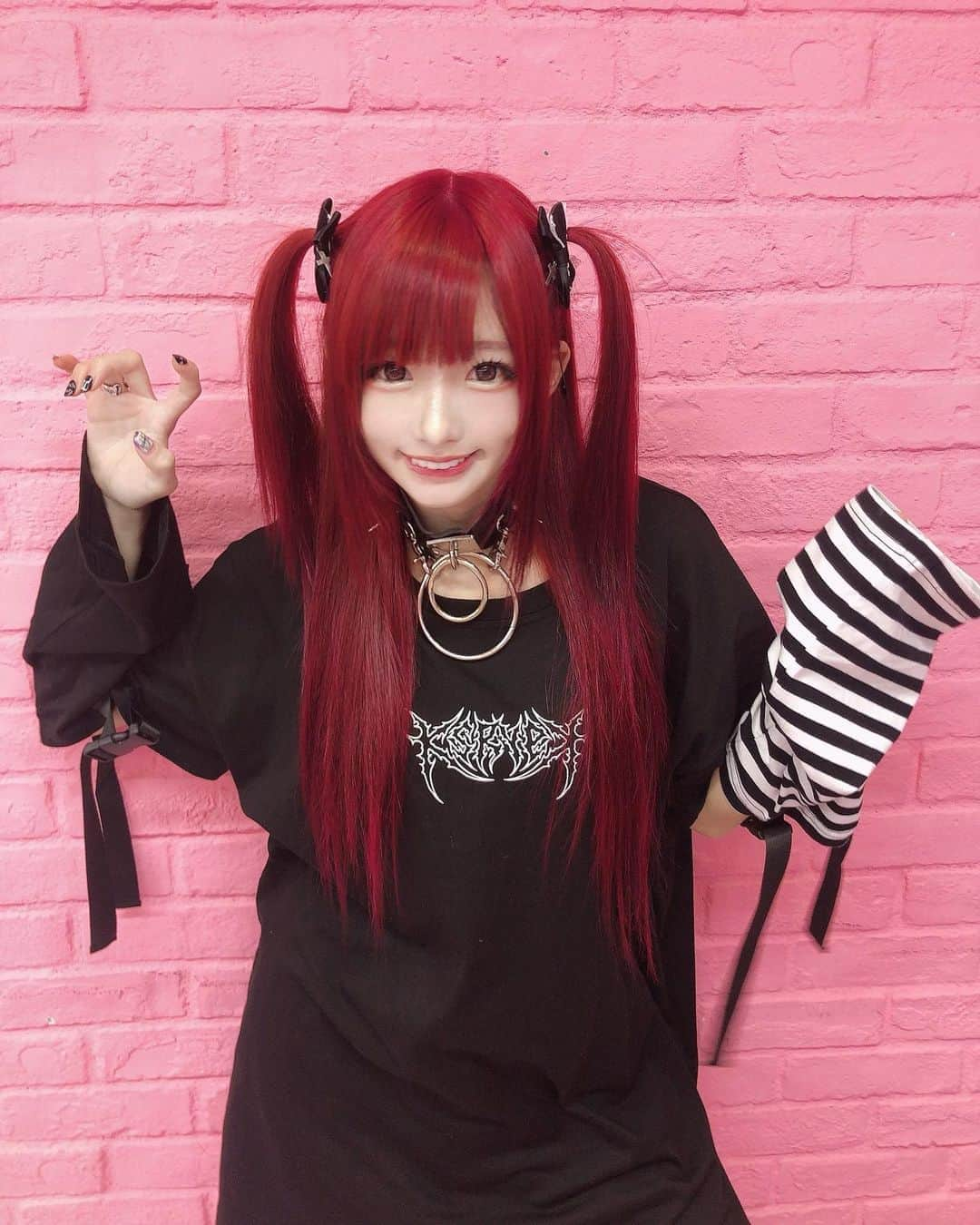 椎名ひかり（ひかりん）さんのインスタグラム写真 - (椎名ひかり（ひかりん）Instagram)「ぴ様だゾー😈  #椎名ひかり　#ぴかりん　#ぴ様　#派手髪　#赤髪　#kry #candysyrup #きゃんしろ　#派手髪協会　#ツインテール　#ツインテール女子　#devilish」10月22日 9時48分 - pikarin_shiina