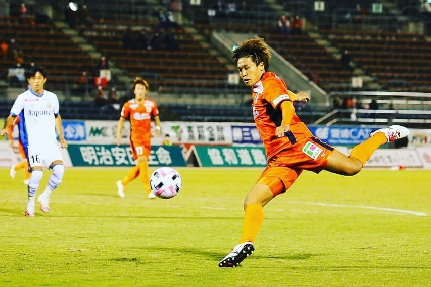 愛媛FCさんのインスタグラム写真 - (愛媛FCInstagram)「The results of yesterday's game 🍊 愛媛 1-4 長崎 LOST😓  Next game👇 🗓10/25（日）16：00 🏟#ニンジニアスタジアム 🆚#栃木SC  #dazn  #Jリーグ #愛媛fc  #ehimefc  #愛媛fc」10月22日 10時33分 - ehimefc12