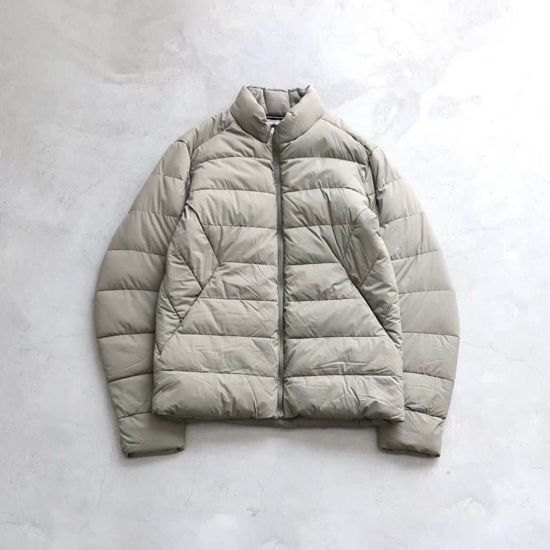 wonder_mountain_irieさんのインスタグラム写真 - (wonder_mountain_irieInstagram)「_ ［#20AW NEW ITEM ］ ARC'TERYX VEILANCE / アークテリクス ヴェイランス "Conduit AR Jacket" ¥88,000- _ 〈online store / @digital_mountain〉 https://www.digital-mountain.net/shopdetail/000000010271/ _ 【オンラインストア#DigitalMountain へのご注文】 *24時間受付 *15時までご注文で即日発送 *1万円以上ご購入で送料無料 tel：084-973-8204 _ We can send your order overseas. Accepted payment method is by PayPal or credit card only. (AMEX is not accepted)  Ordering procedure details can be found here. >>http://www.digital-mountain.net/html/page56.html  _ #ARCTERYXVEILANCE #ARCTERYX #VEILANCE #アークテリクスヴェイランス #アークテリクス _ 本店：#WonderMountain  blog>> http://wm.digital-mountain.info _ 〒720-0044  広島県福山市笠岡町4-18  JR 「#福山駅」より徒歩10分 #ワンダーマウンテン #japan #hiroshima #福山 #福山市 #尾道 #倉敷 #鞆の浦 近く _ 系列店：@hacbywondermountain _ THE NORTH FACE / ザ ノース フェイス "EXPLORE MUFFLER"11,00063THENORTHFACEノースフェイス」10月22日 11時37分 - wonder_mountain_