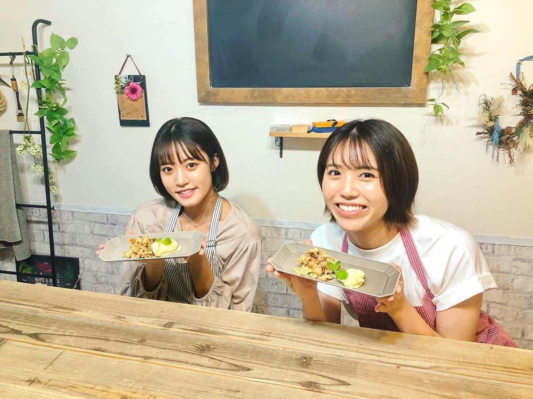 りんご娘さんのインスタグラム写真 - (りんご娘Instagram)「パワーアップる！ 弘前産りんごのレシピ動画が公開されました‼️  実際に私たちも作ってみましたよ😁 皆さんもぜひ弘前産りんごを 使った料理にチャレンジしてください🥰  #りんご #りんごを使ったレシピ #米粉でりんごグラタン #アップルクランブル #弘前産りんご #弘前市 #パワーアップる #PRキャラバン #りんご料理 #りんごを食べて元気に #レシピ #クッキング動画 #Apple #スィーツ #りんご好き #グラタン #簡単料理 #りんごスィーツ #りんご娘 #ringomusume   http://www.power-apple.jp/ringo_recipe.html」10月22日 12時06分 - _ringo.musume.com_