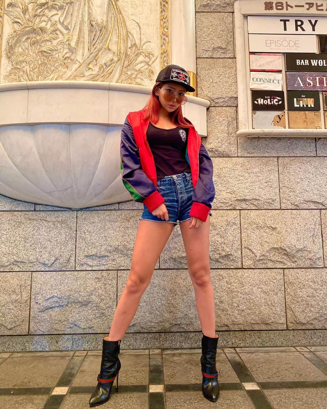 緒方友莉奈さんのインスタグラム写真 - (緒方友莉奈Instagram)「YouTube撮影でやばい格好したけどさ、 歌舞伎町歩いていたら「こわ。」と言われました🤣🤣🤣  #gucci #chromehearts   緒方ポーズ歌舞伎町  #今日のコーデ  #ファッション   #picture  #flowers  #instaart #beautiful #instagood #masterpiece #creative #photooftheday #ファッション好きな人と繋がりたい #インスタ映え  #海外ファッション #fashion   #肉体美  #腹筋女子   #fitnessmotivation  #fitness #fitnessgirl  #筋トレ女子   #高身長女子   #f4f  #f4follow   #腹筋女子   #漂亮  #ハイライト  #お洒落さんと繋がりたい  #美脚美人  #秋コーデ」10月22日 12時12分 - ogatayurina