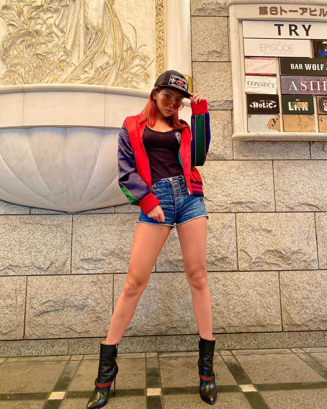 緒方友莉奈さんのインスタグラム写真 - (緒方友莉奈Instagram)「YouTube撮影でやばい格好したけどさ、 歌舞伎町歩いていたら「こわ。」と言われました🤣🤣🤣  #gucci #chromehearts   緒方ポーズ歌舞伎町  #今日のコーデ  #ファッション   #picture  #flowers  #instaart #beautiful #instagood #masterpiece #creative #photooftheday #ファッション好きな人と繋がりたい #インスタ映え  #海外ファッション #fashion   #肉体美  #腹筋女子   #fitnessmotivation  #fitness #fitnessgirl  #筋トレ女子   #高身長女子   #f4f  #f4follow   #腹筋女子   #漂亮  #ハイライト  #お洒落さんと繋がりたい  #美脚美人  #秋コーデ」10月22日 12時12分 - ogatayurina