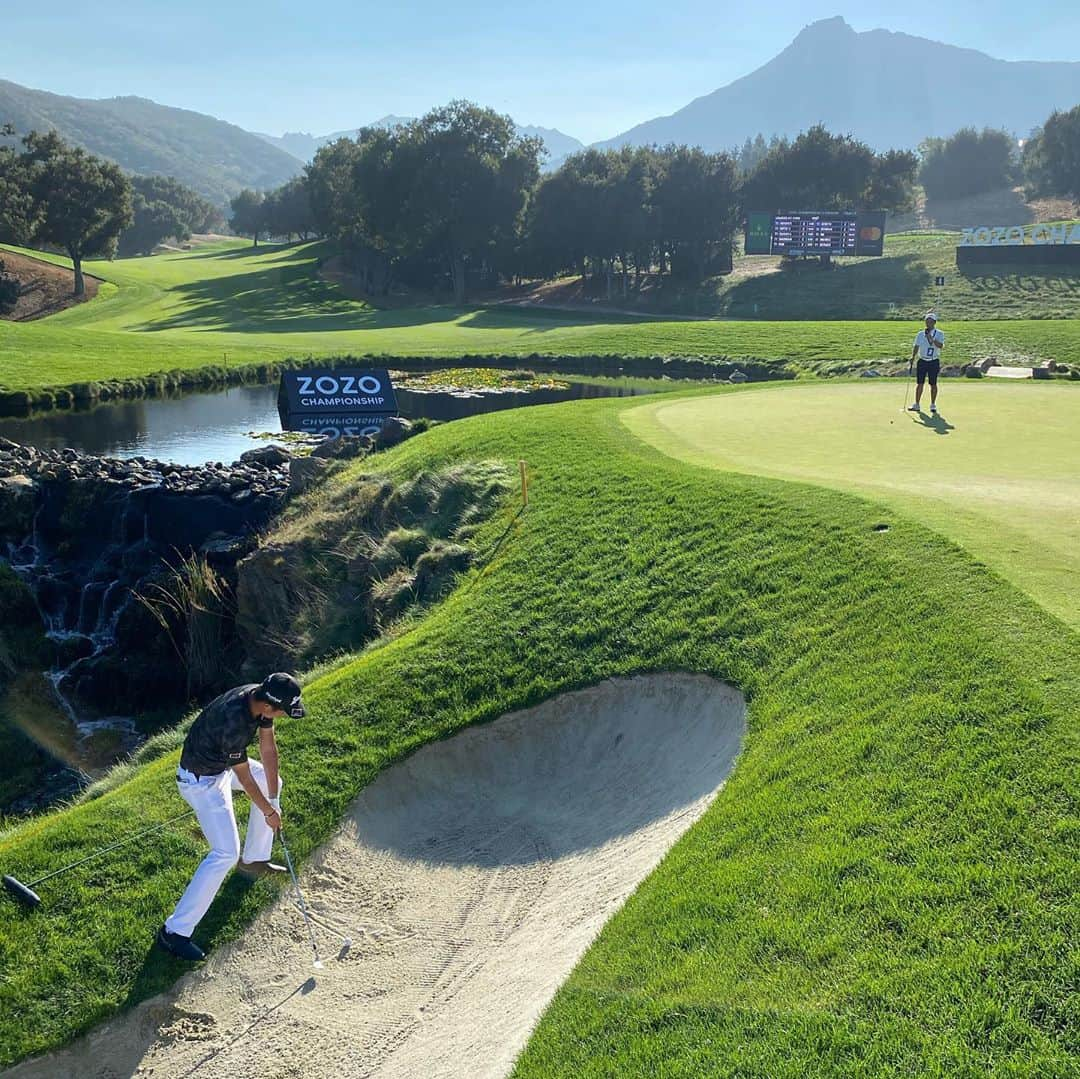 星野陸也さんのインスタグラム写真 - (星野陸也Instagram)「明日からZOZOチャンピオンシップが始まります⛳️ 面白いコースで楽しみ‼︎ 頑張ります！！  #ZOZOチャンピオンシップ #アメリカ #PGAツアー #星野陸也 @zozochamp」10月22日 12時23分 - hoshinorikuya