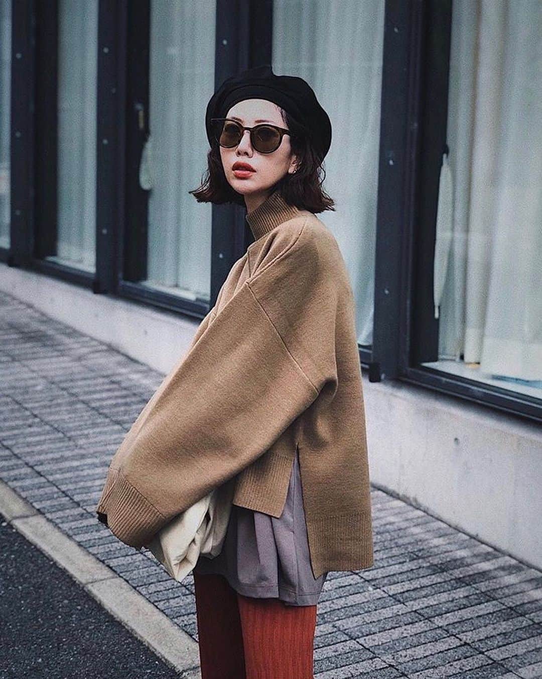 SHEL'TTER WEB STOREさんのインスタグラム写真 - (SHEL'TTER WEB STOREInstagram)「AUTUMN - WINTER CARDIGAN & KNIT COLLECTION🧶 ━━━━━━━━━━━━━━━━━━ シンプルな定番品からコーデの主役級デザインのものまで、 今年はカーディガンとニットのバリエーションが豊富！  冬はコートのインやレイヤードにも使える。 袖に少しボリュームがあるアイテムにも注目✨  画像TAPで商品詳細をチェック✔️ ━━━━━━━━━━━━━━━━━━ #SHELTTERWEBSTORE #SWS」10月22日 12時16分 - sheltterwebstore